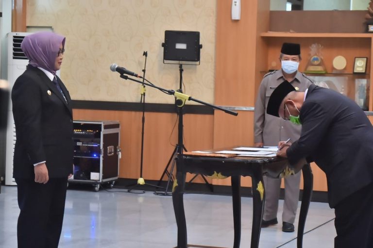 Bupati Bogor Ade Yasin Melakukan Rotasi dan Melantik 4 Pejabat Eselon II Kabupaten Bogor